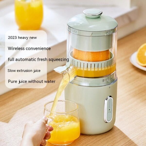 USB Portable Mini Fruit Squeezer/Blender - Image 6
