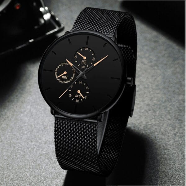 ⁦“The Silhouette” | Ultra-Thin Mesh Strap Watch for Men⁩ - الصورة ⁦2⁩