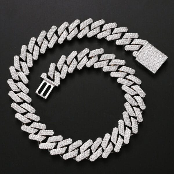 "Crown Heavy" | 20mm Iced Cuban Chain - Image 7