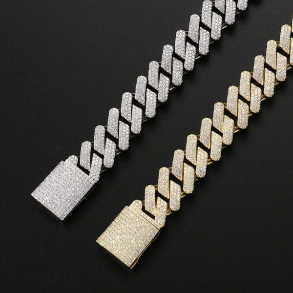 "Crown Heavy" | 20mm Iced Cuban Chain - Image 3